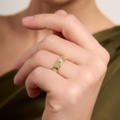 Кольцо из лимонного золота с фианитами