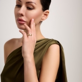 Кольцо из лимонного золота с фианитами