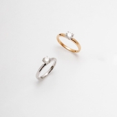 Кольцо из белого золота с бриллиантом 0,7 ct