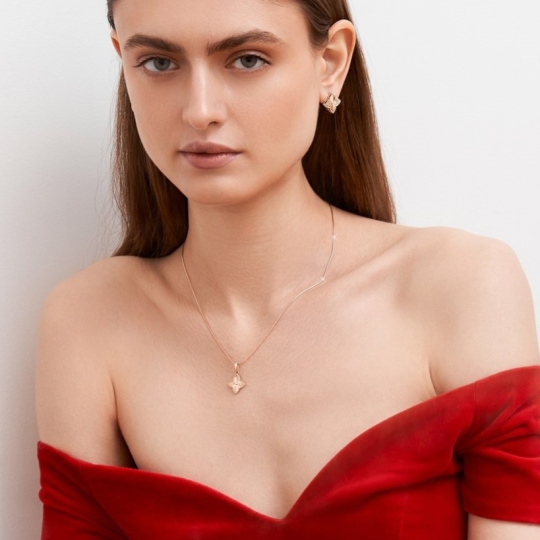 Подвеска из золота