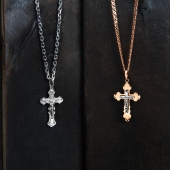 Подвеска-крест из платины