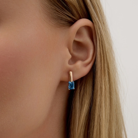 Серьги из золота с фианитами