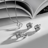 Серьги из белого золота