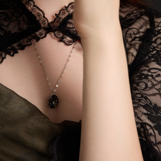 Подвеска из серебра с фианитами "Сердце"