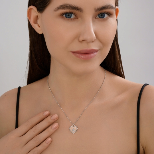 Колье из серебра с эмалью и фианитом