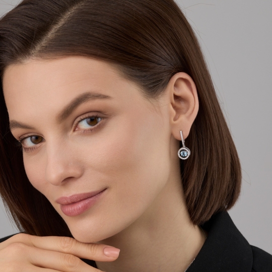 Серьги из серебра с фианитами
