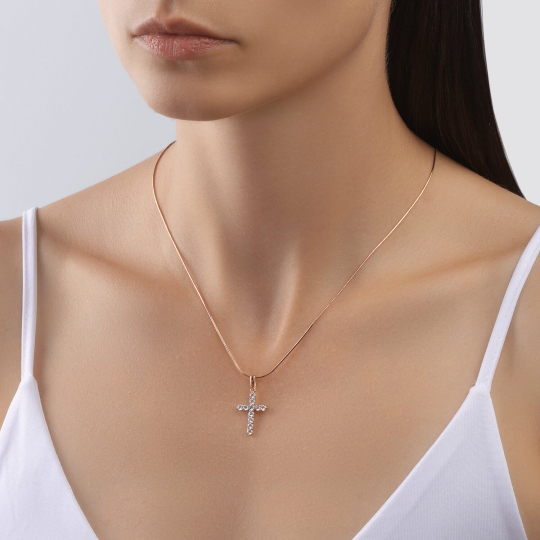 Подвеска из золота с "танцующим" бриллиантом