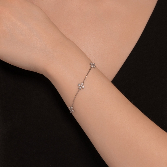 Серьги из серебра с фианитами