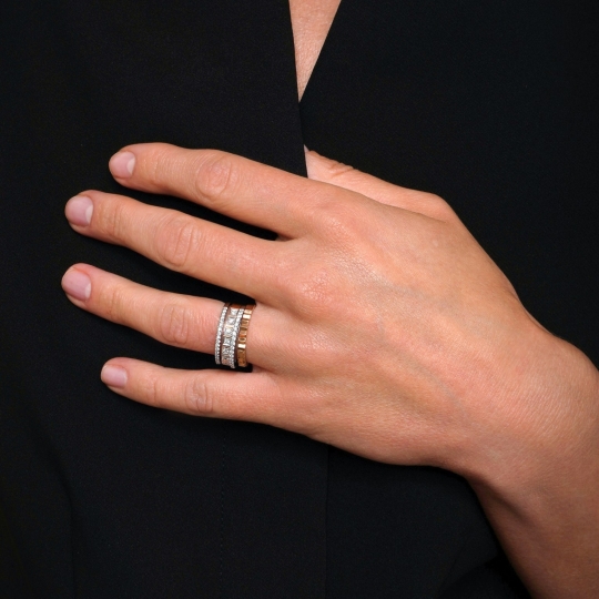 Кольцо из золота с бриллиантом