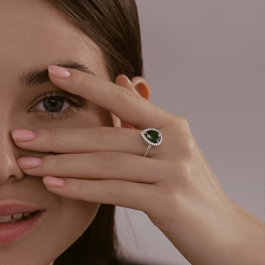 Серьги из серебра с фианитами