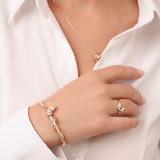 Браслет "красная нить" из золота с фианитами