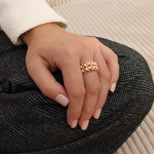 Кольцо из золота с фианитами