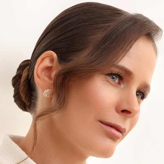 Серьги из золота с бриллиантами  Серьги из золота с бриллиантами