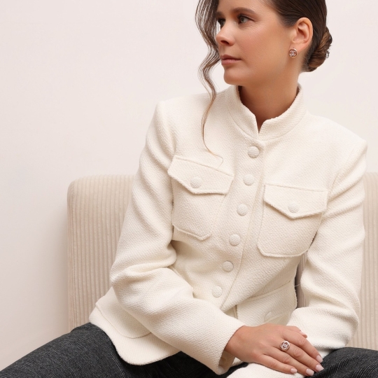 Кольцо из золота с фианитами