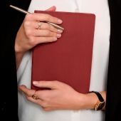 Кольцо из золота с фианитами