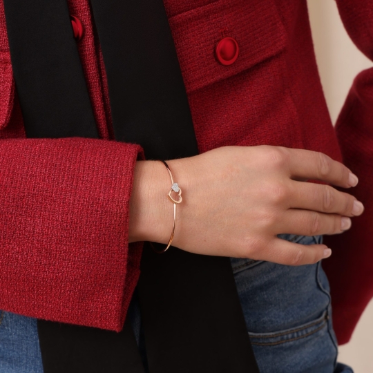 Браслет "красная нить" из золота с фианитами