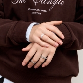 Кольцо из серебра с фианитами