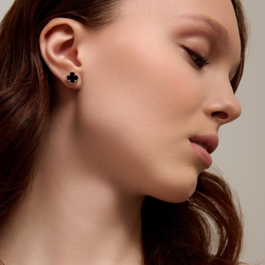 Серьги из золота с ониксами