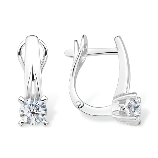 Кольцо из белого золота с выращенными бриллиантами