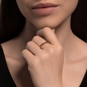 Кольцо из серебра с позолотой и черными фианитами