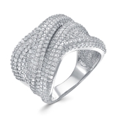 Кольцо из серебра с фианитами