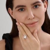 Кольцо из серебра с фианитами