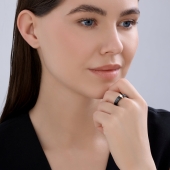 Кольцо из керамики с вставкой из золота и бриллиантами