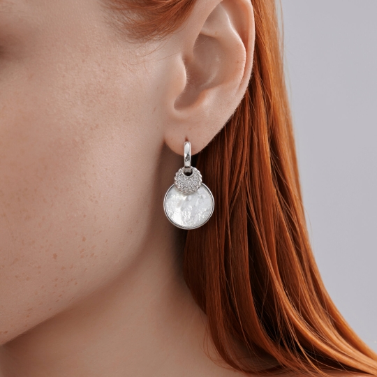 Колье из серебра с перламутром и фианитами