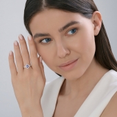 Кольцо из серебра с сапфирами и фианитами