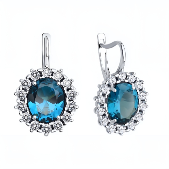 Кольцо из серебра с ювелирным кристаллом и фианитами