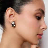 Серьги из золота с черными фианитами