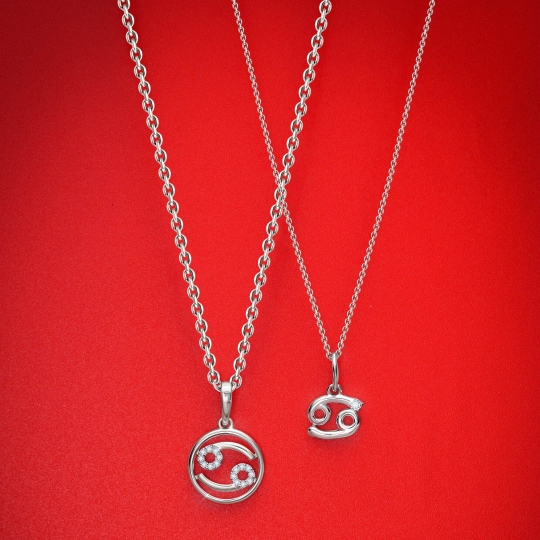 Подвеска из серебра с фианитами