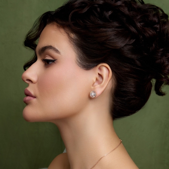 Подвеска из золота с бриллиантами