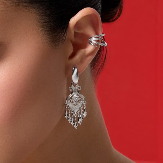 Серьги из серебра с фианитами