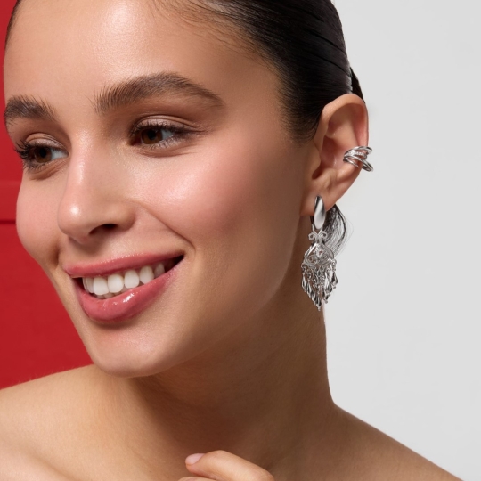 Серьги из серебра с фианитами