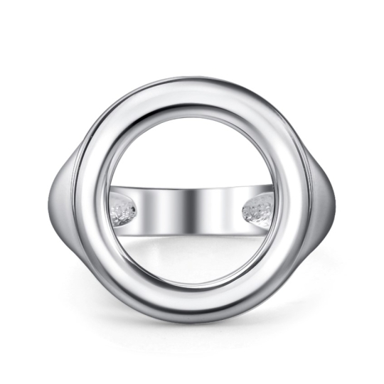 Кольцо из серебра с фианитами 