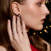 Кольцо из серебра с фианитами