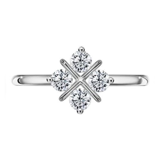 Кольцо из серебра с фианитами