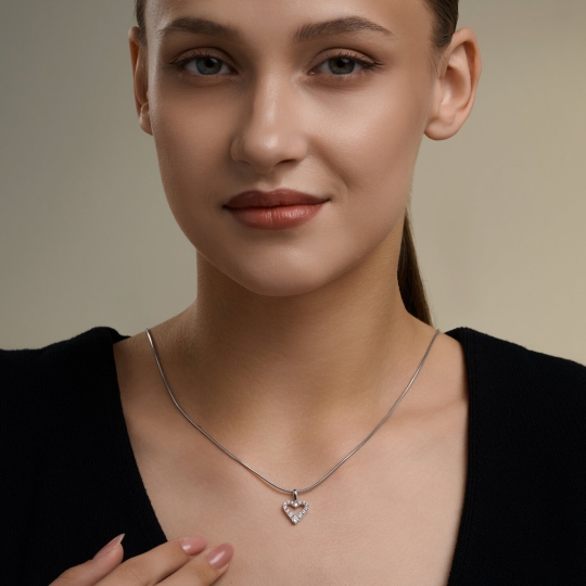 Подвеска из золота с фианитами