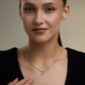 Подвеска из белого золота с фианитами