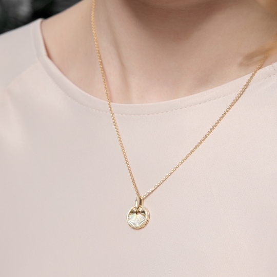 Подвеска из золота с бриллиантами