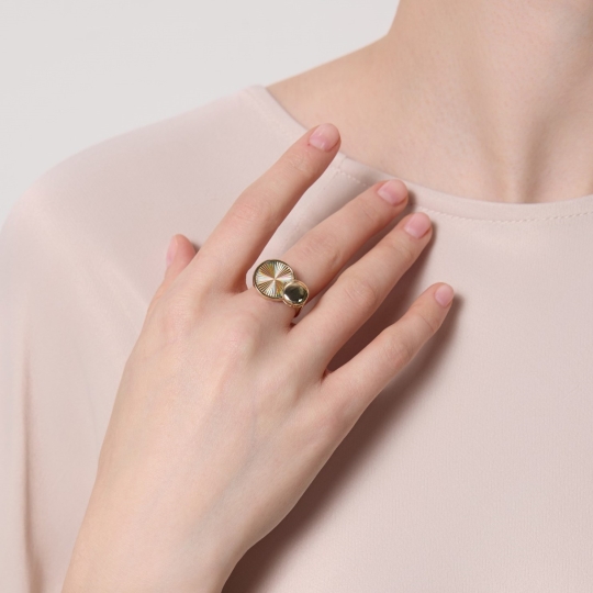 Кольцо из керамики с вставкой из белого золота и бриллиантами