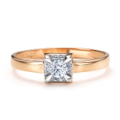 Кольцо из золота с бриллиантами