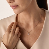 Подвеска из золота с бриллиантами