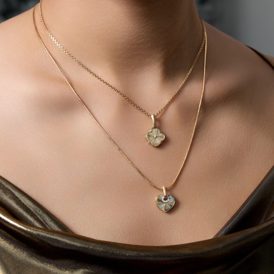 Подвеска из золота