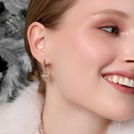 Серьги из золота с бриллиантами