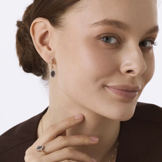 Кольцо-трансформер из золота с бриллиантами и черными бриллиантами