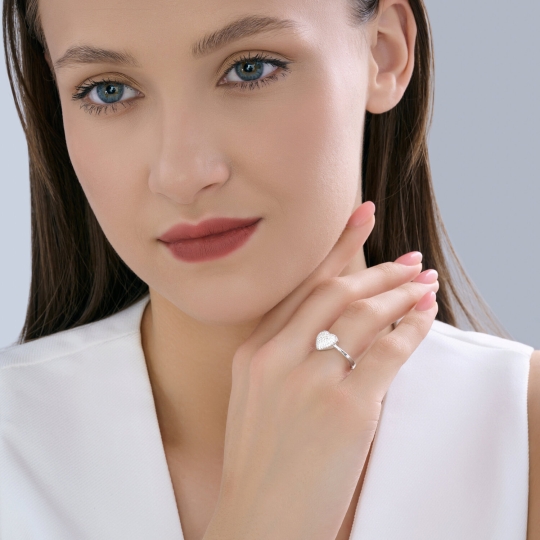 Серьги из серебра с фианитами