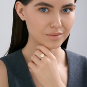 Кольцо из серебра с фианитами