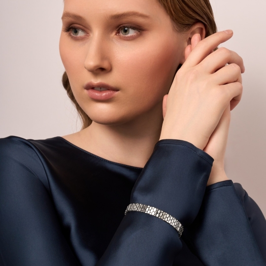 Браслет из серебра с фианитами